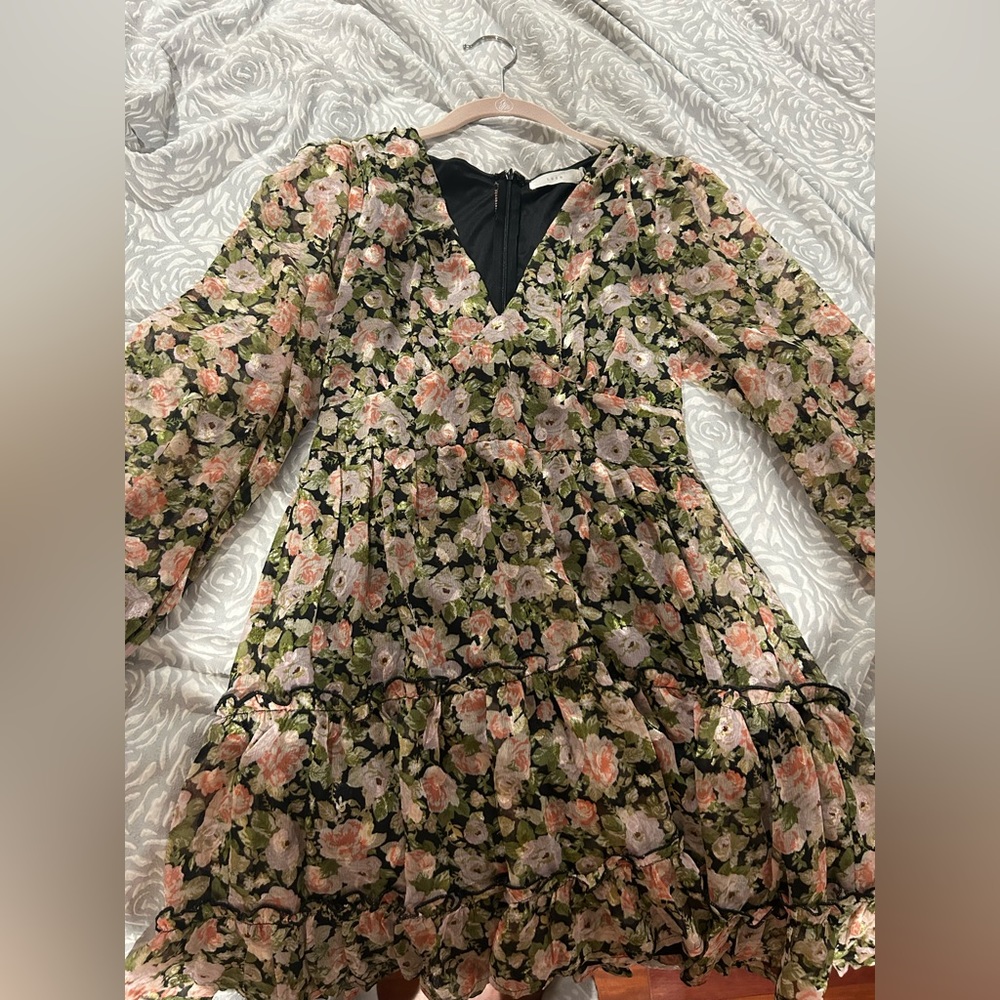 Flowered dress new with tags. lush brand size medium